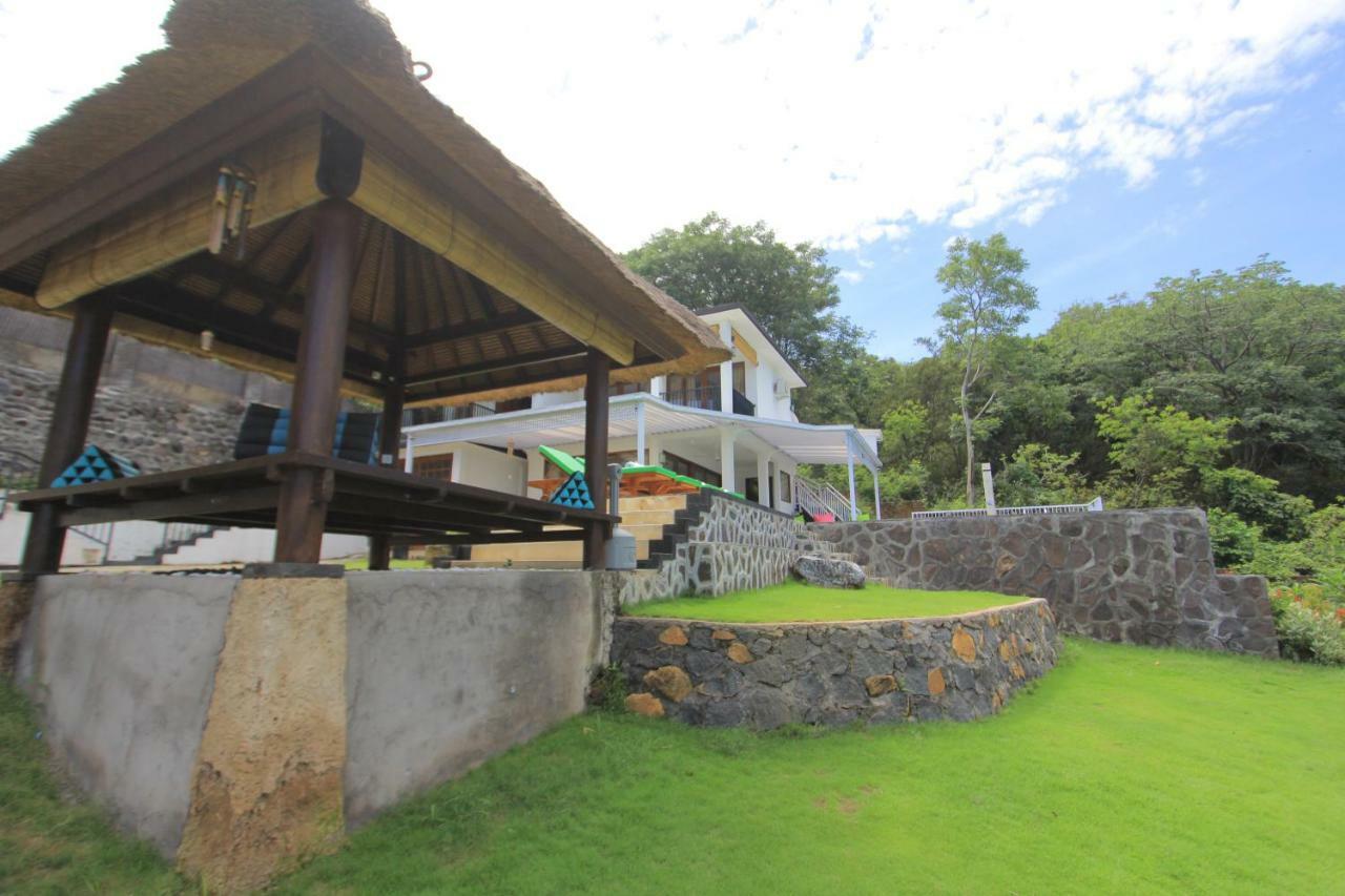 Villa Rinisha Rumah Senja Temukus Lovina Bagian luar foto