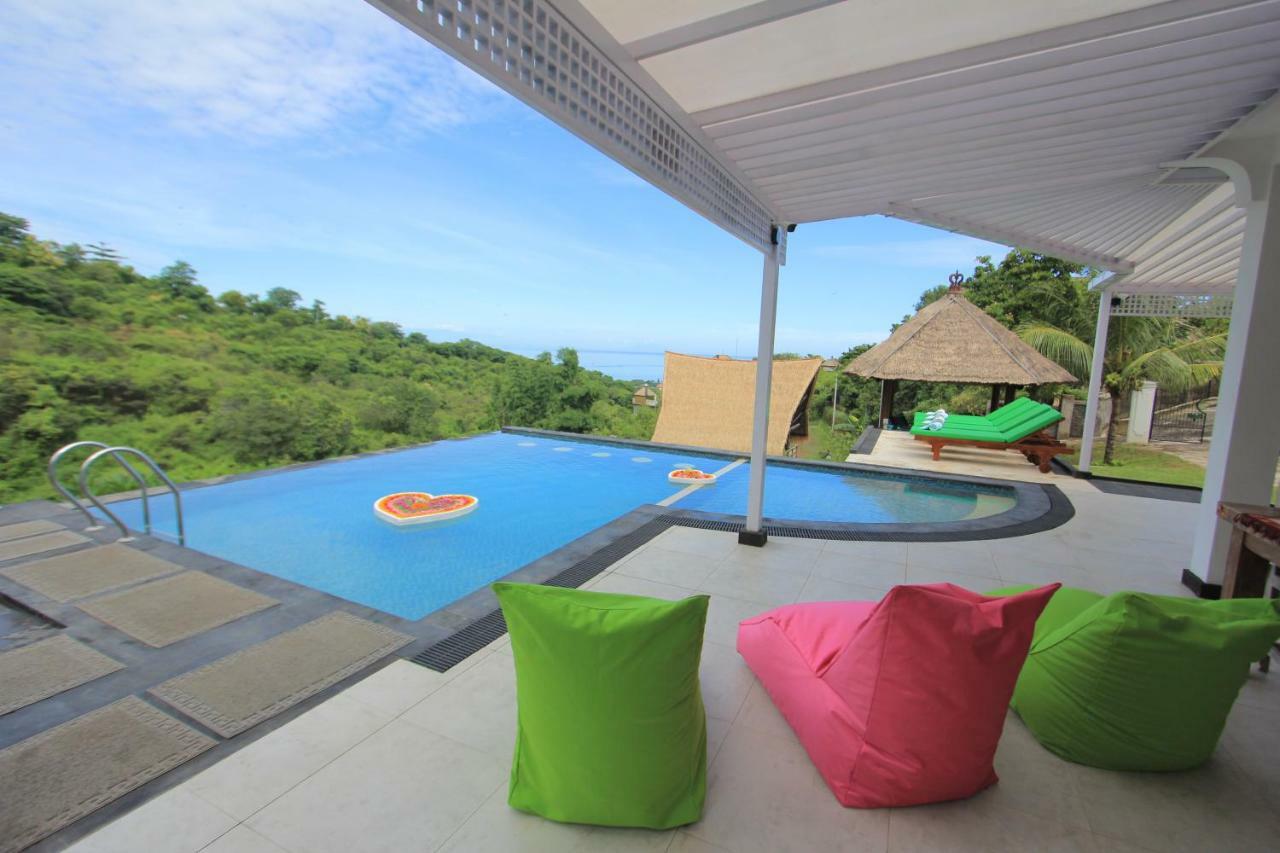 Villa Rinisha Rumah Senja Temukus Lovina Bagian luar foto